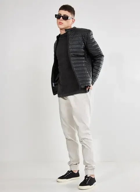 jaqueta puffer em material sintético jaqueta puffer em material sintético