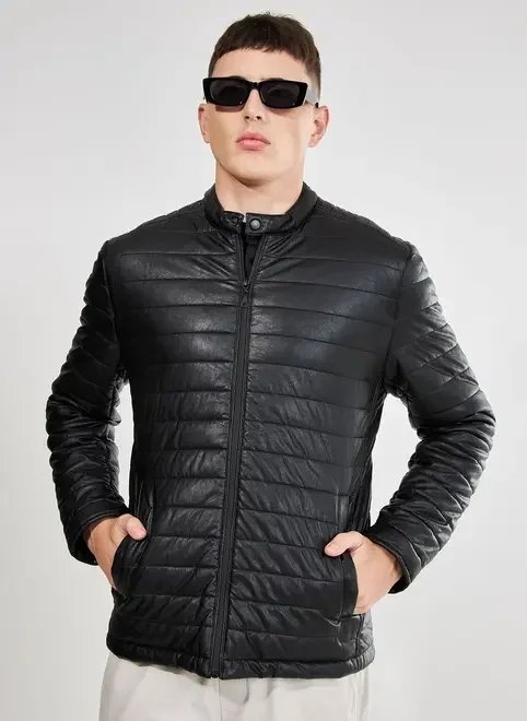 jaqueta puffer em material sintético jaqueta puffer em material sintético