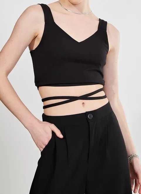 cropped com amarração na cintura cropped com amarração na cintura