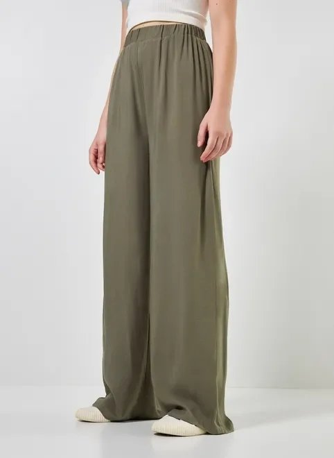 calça wide leg em viscose calça wide leg em viscose