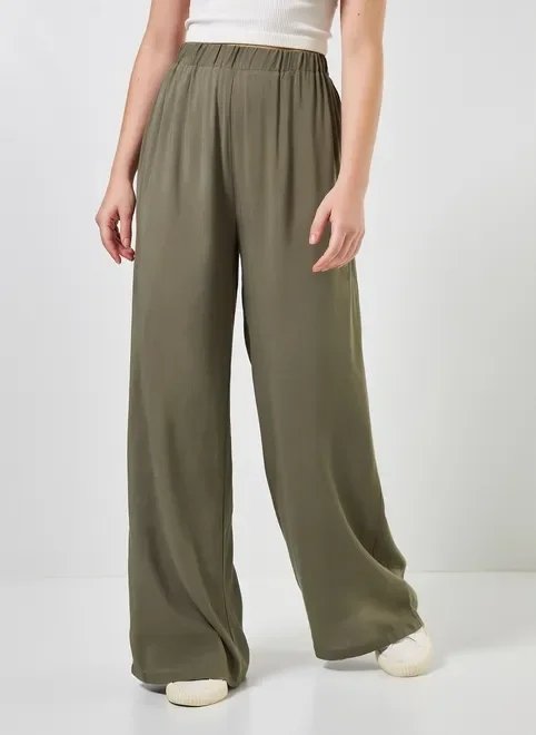 calça wide leg em viscose calça wide leg em viscose