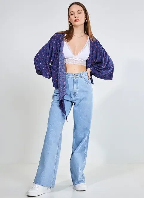 kimono e blusa 2 em 1 azul com florzinhas kimono e blusa 2 em 1 azul com florzinhas