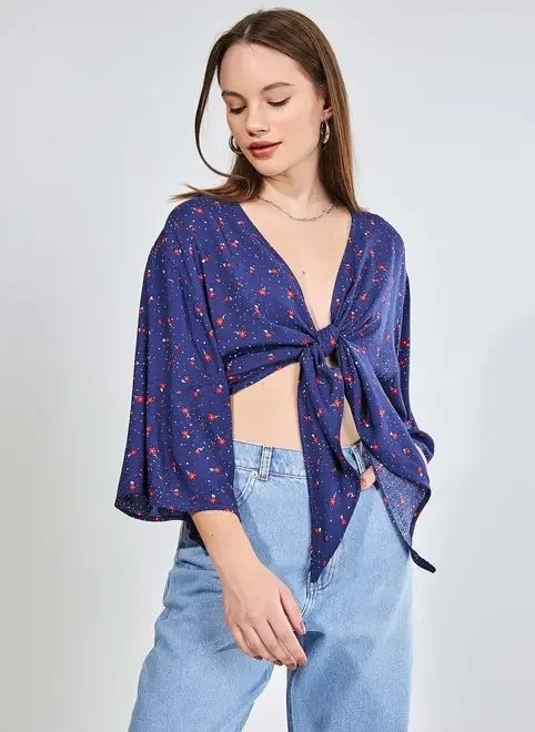 kimono e blusa 2 em 1 azul com florzinhas kimono e blusa 2 em 1 azul com florzinhas
