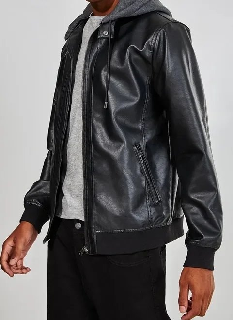 jaqueta preta com capuz jaqueta preta com capuz