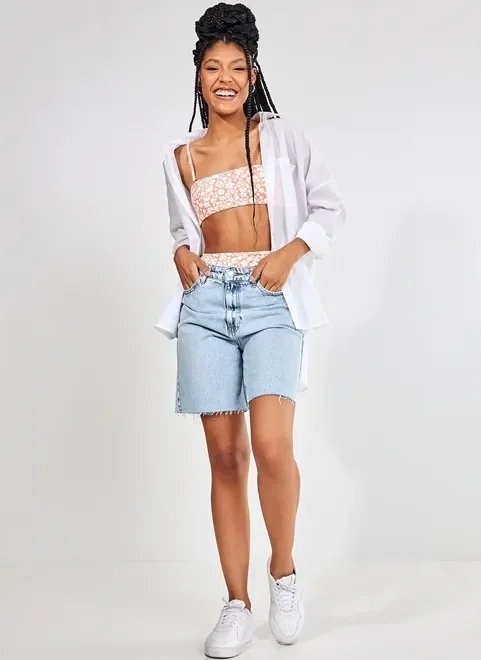 biquíni faixa estampado com hot pants biquíni faixa estampado com hot pants