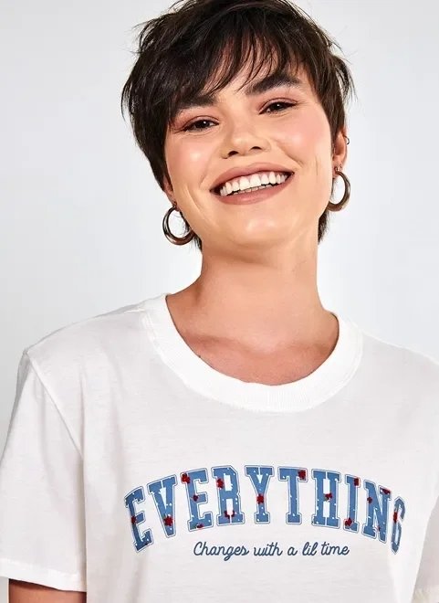 blusa college off-white com escrito blusa college off-white com escrito
