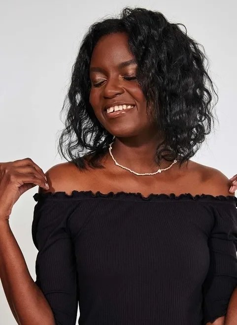 vestido preto justo ombros de fora vestido preto justo ombros de fora