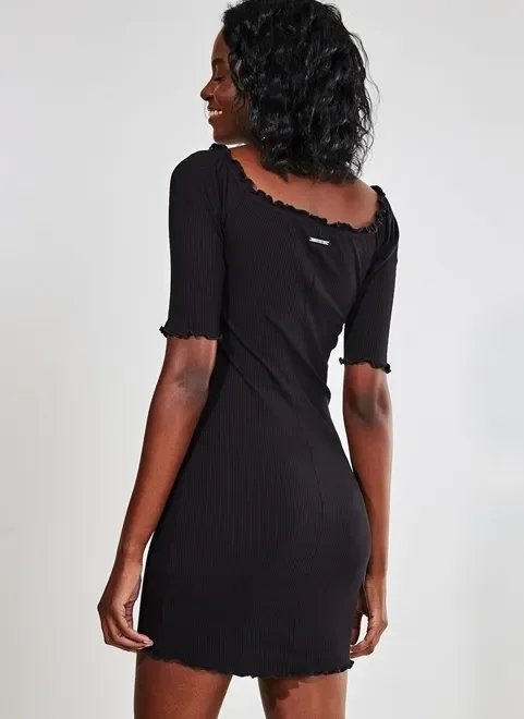 vestido preto justo ombros de fora vestido preto justo ombros de fora