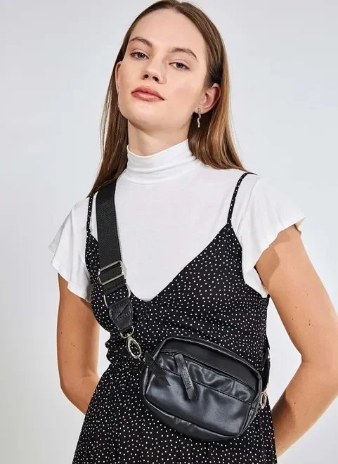 bolsa transpassada lateral preta bolsa transpassada lateral preta