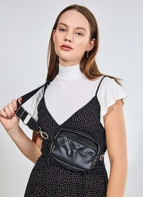 bolsa transpassada lateral preta bolsa transpassada lateral preta