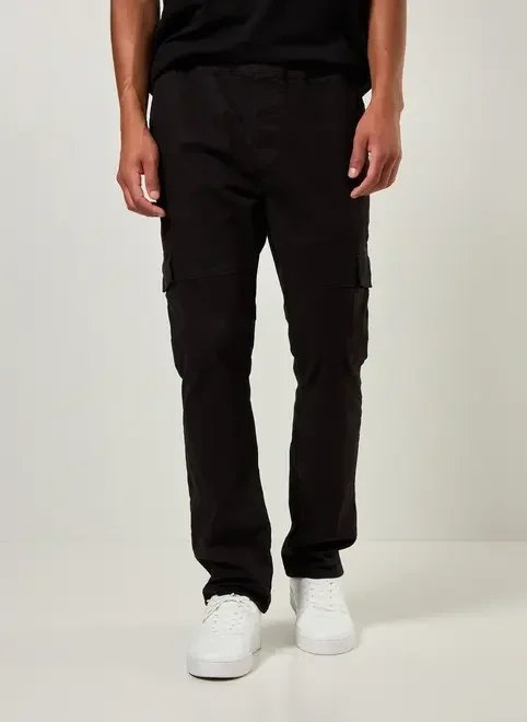 calça cargo em sarja preta calça cargo em sarja preta