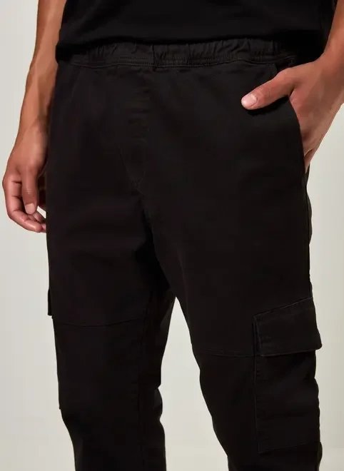 calça cargo em sarja preta calça cargo em sarja preta