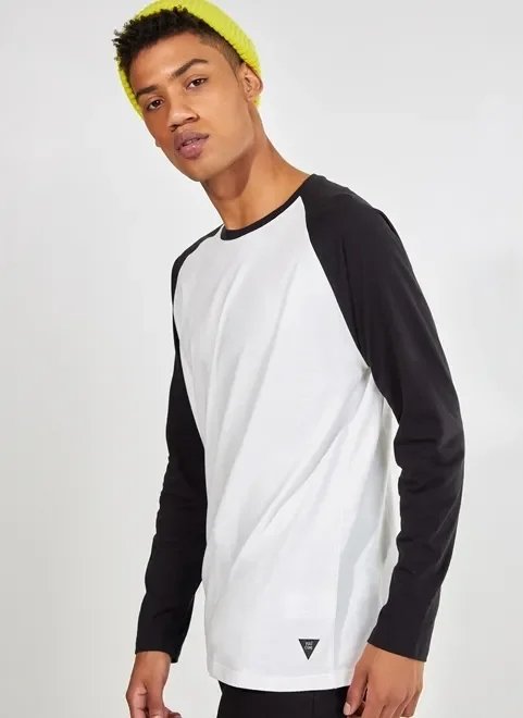 camiseta raglan de manga longa camiseta raglan de manga longa