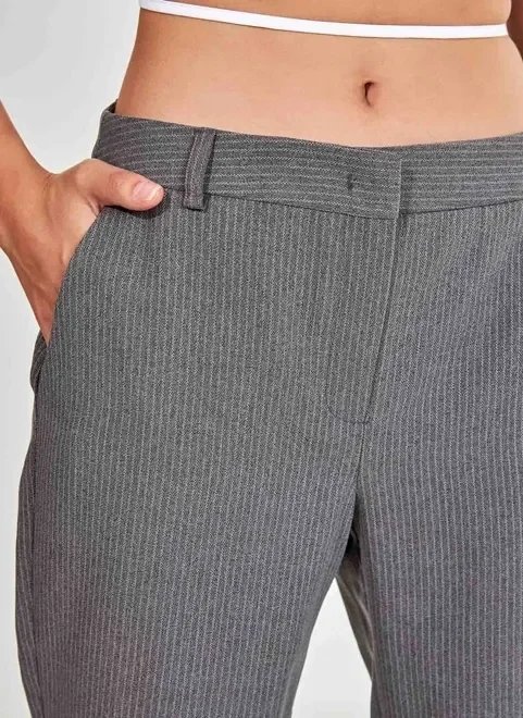 calça de alfaiataria cinza calça de alfaiataria cinza