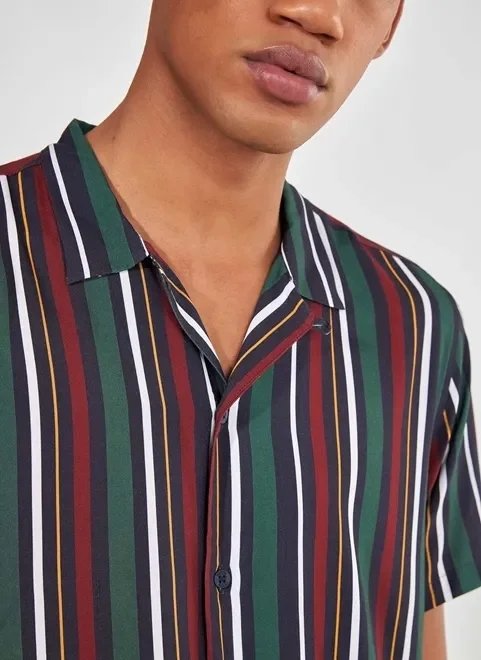 camisa listrada verde e vermelho camisa listrada verde e vermelho