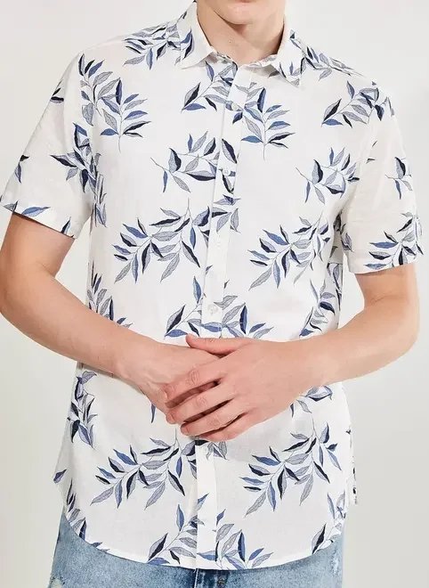camisa off-white com linho estampada camisa off-white com linho estampada