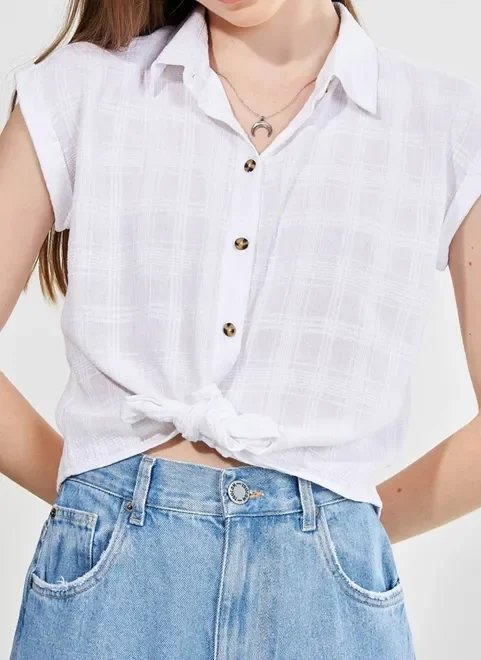 camisa off-white com texturinha camisa off-white com texturinha