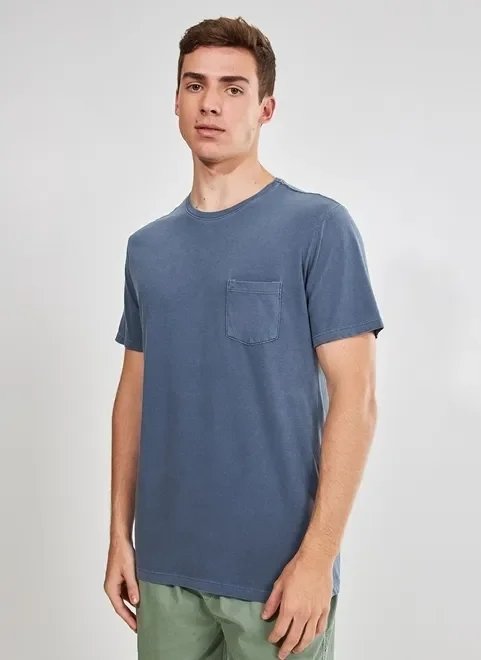 camiseta estonada azul marinho com bolso camiseta estonada azul marinho com bolso