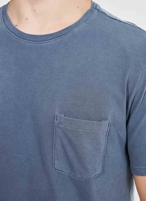 camiseta estonada azul marinho com bolso camiseta estonada azul marinho com bolso