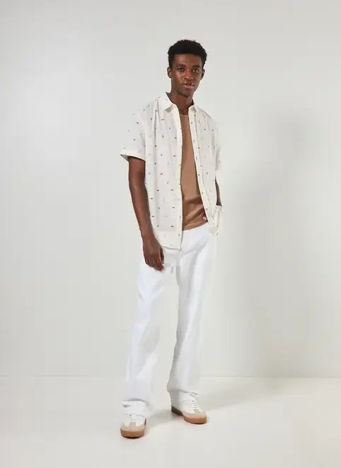 camisa off-white com cactus camisa off-white com cactus