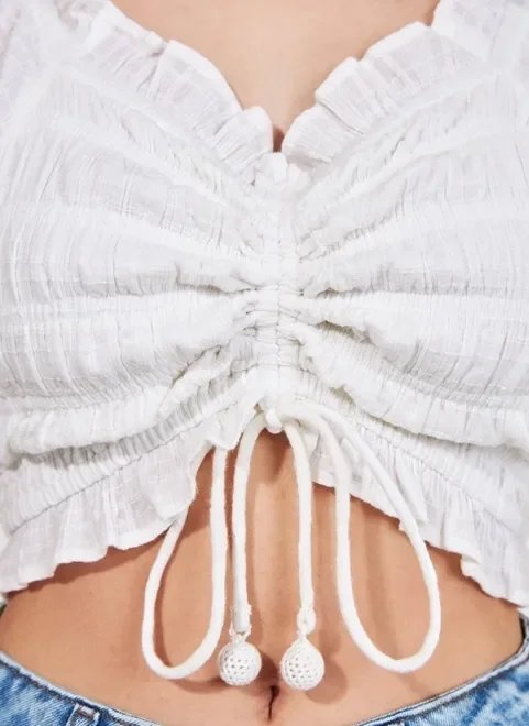 blusa romântica com amarração blusa romântica com amarração