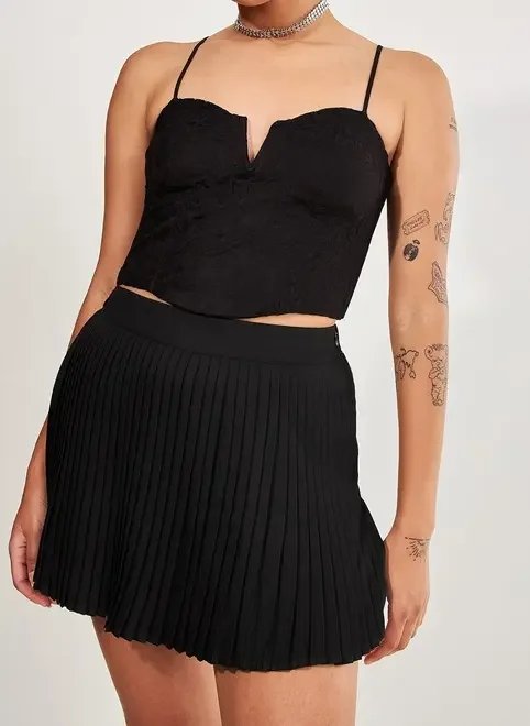 cropped estilo corselet em renda cropped estilo corselet em renda