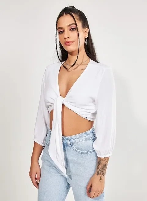 blusa off-white com amarração blusa off-white com amarração