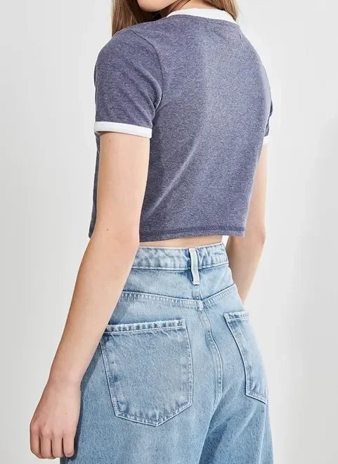 blusa cropped college london blusa cropped college london