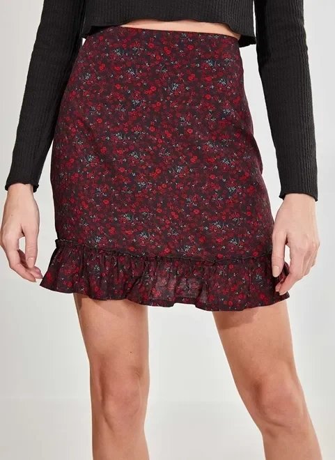 saia preta florida com babadinho saia preta florida com babadinho