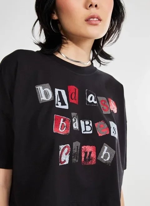 camiseta cropped letras recortadas camiseta cropped letras recortadas