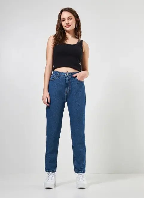 calça mom jeans escura de cintura alta calça mom jeans escura de cintura alta