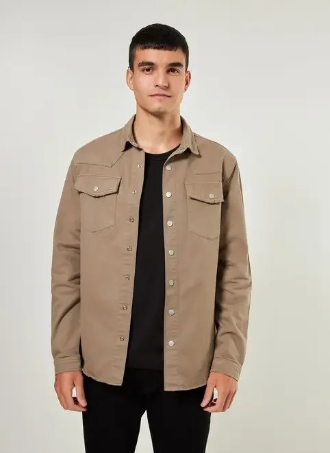 jaqueta estilo camisa em sarja marrom jaqueta estilo camisa em sarja marrom