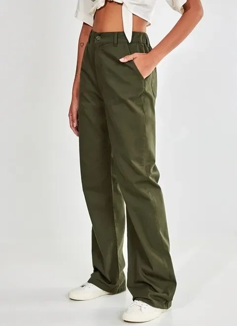 calça reta over de sarja verde militar calça reta over de sarja verde militar