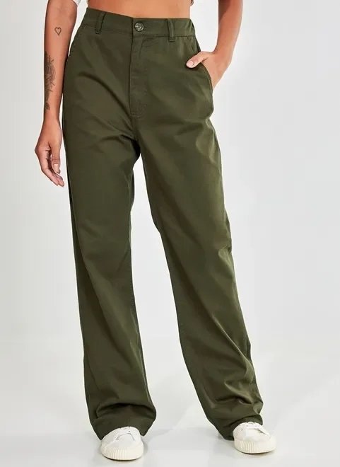calça reta over de sarja verde militar calça reta over de sarja verde militar