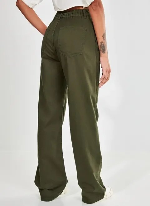 calça reta over de sarja verde militar calça reta over de sarja verde militar