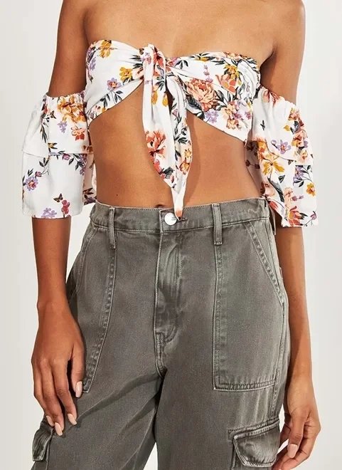 top floral com manga removível top floral com manga removível