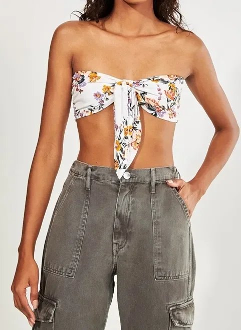 top floral com manga removível top floral com manga removível