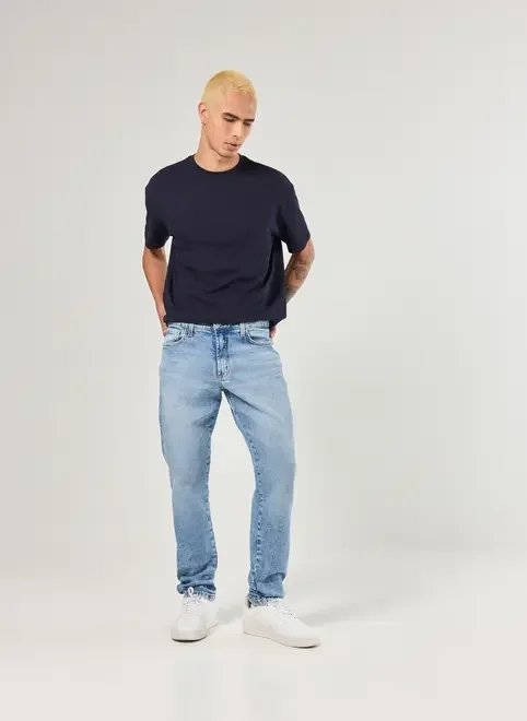 calça slim em jeans claro calça slim em jeans claro