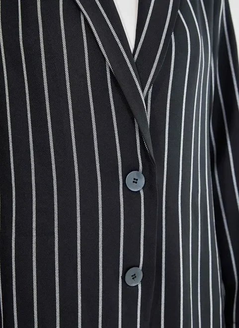 blazer preto risca de giz blazer preto risca de giz