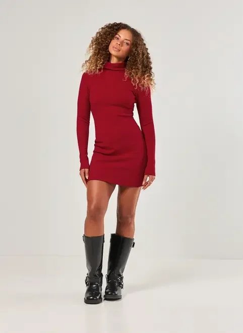 vestido manga longa com golinha vestido manga longa com golinha