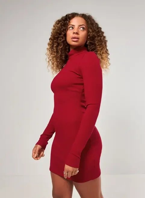 vestido manga longa com golinha vestido manga longa com golinha