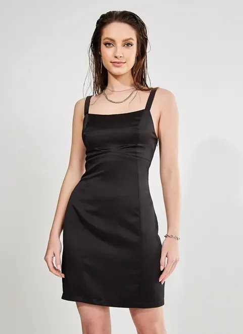 vestido preto acetinado vestido preto acetinado