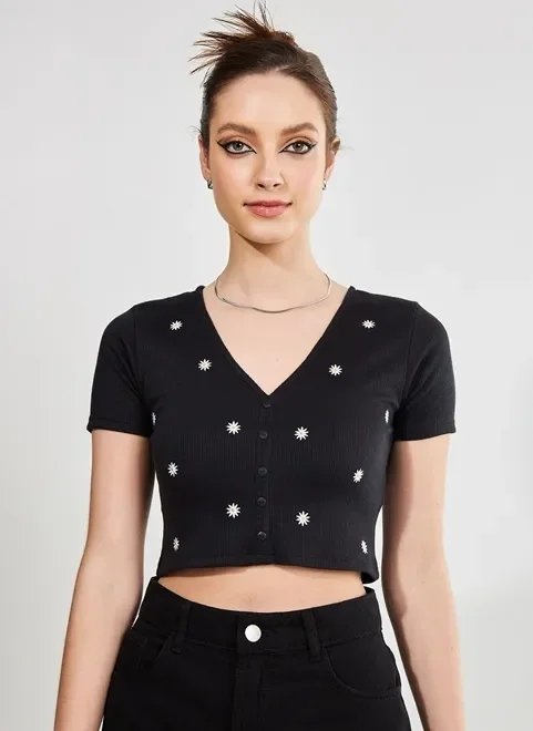 blusa cropped margaridas com botões blusa cropped margaridas com botões