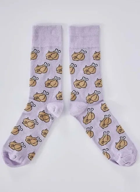 meia lilás com estampa de frango meia lilás com estampa de frango