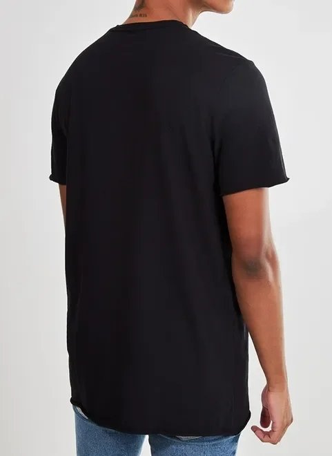 camiseta preta alongada com caveiras camiseta preta alongada com caveiras