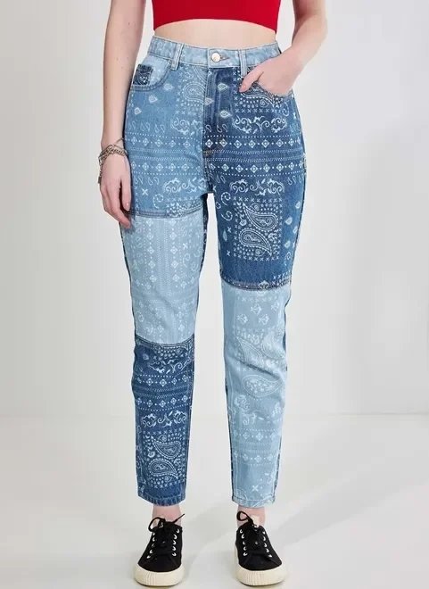 calça mom jeans estampa paisley calça mom jeans estampa paisley