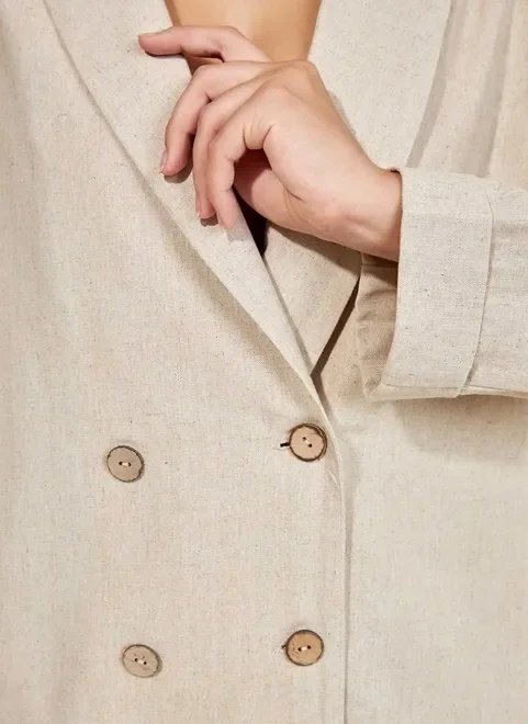 blazer alongado em linho blazer alongado em linho