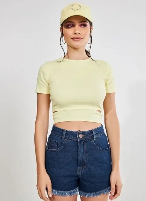 blusa cropped com aberturas blusa cropped com aberturas
