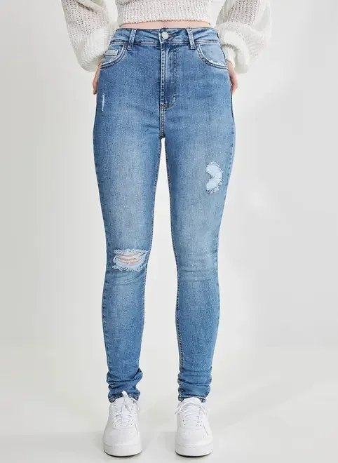 calça skinny jeans com rasgadinhos calça skinny jeans com rasgadinhos