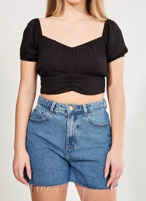 cropped preto com amarração nas costas cropped preto com amarração nas costas